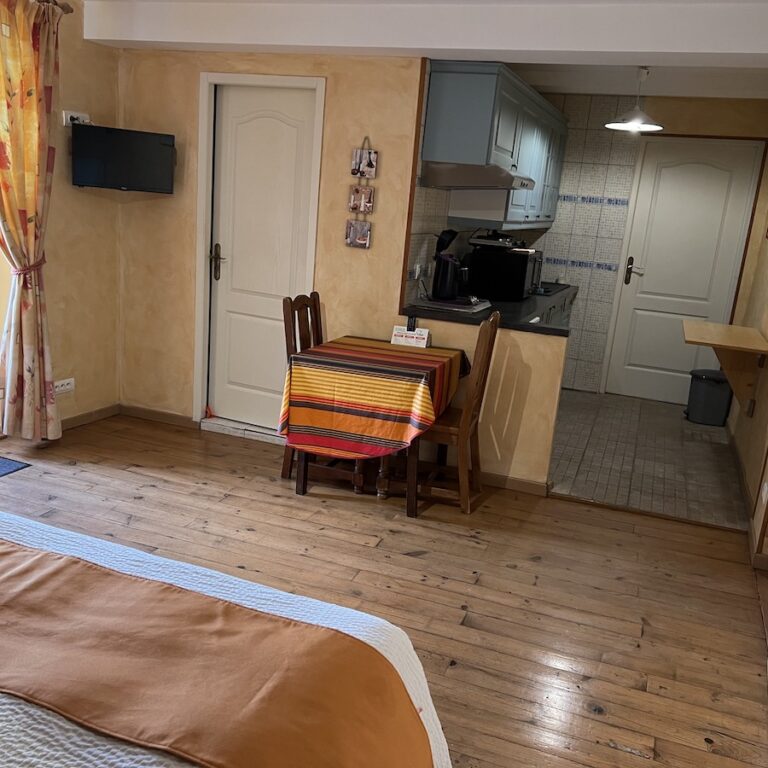 hotel-l-adourable-auberge-gite-coco2-soublecause